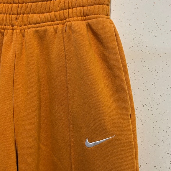 Nike -  women’s Orange Joggers - size xxs - Picture 3 of 7